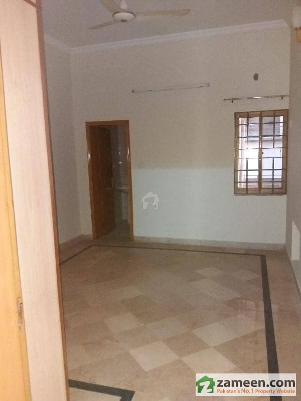 Excellent Location 8 Marla Double Storey House In D Block Satellite