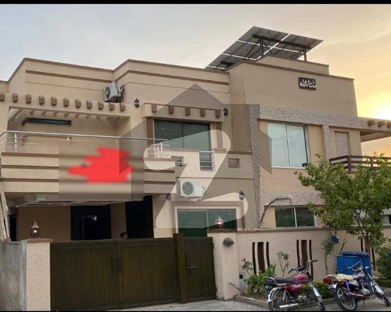 10 Marla 5 Bedroom Double Unit Used House For Sale In Bahria Town Phase 3. Bahria Town Phase 3