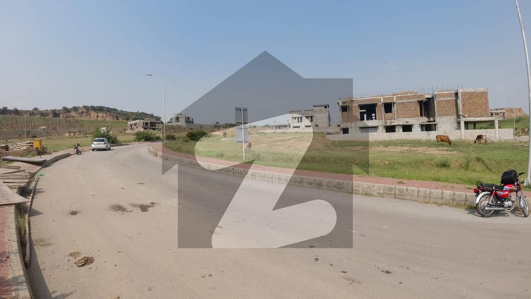 2 Kanal Plot With 2 Kanal Extra Land Total 4 Kanal Plot In Street No 02
