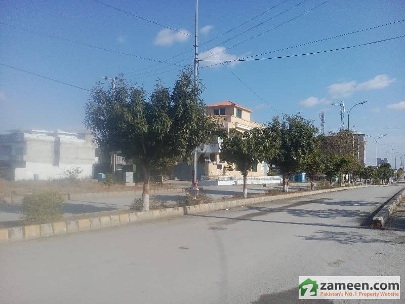 Main University Road Plot For sale Jinnah Gardens Phase 1, Jinnah