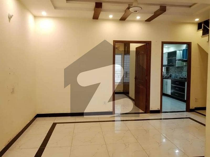 3.5 Marla House Available For Rent In Nasheman Iqbal Phase1 Nashemane