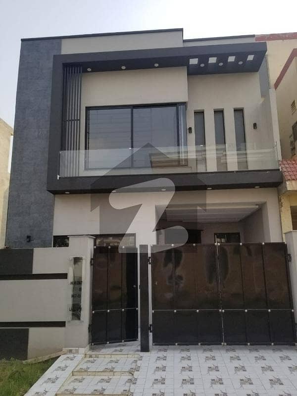 Lower Portion Of 5 Marla House Available For Rent In Canal Garden Canal