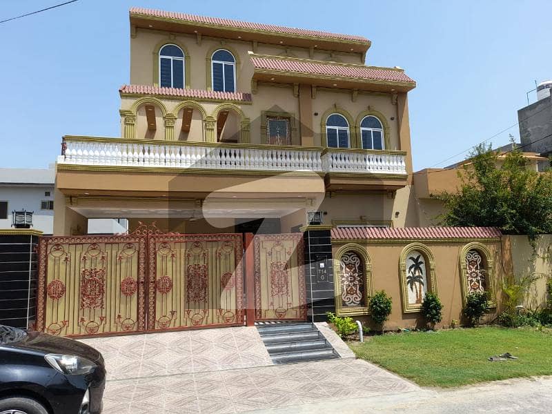 10 Marla New Spanish Design Bungalow for Sale In Central Park Housing