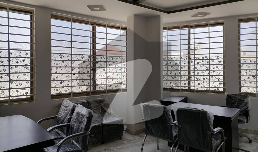 Stunning 400 Square Feet Flat In Canal Garden Available Canal Garden