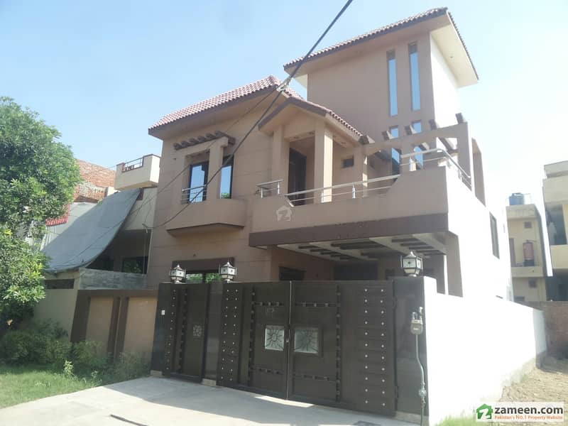 House Is Available For Sale Lahore Canal Bank Society Phase 1, Lahore