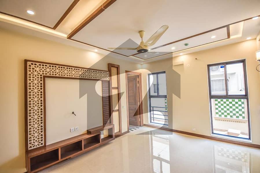 House Of 10 Marla Is Available For sale Garden Town, Lahore ID41332915