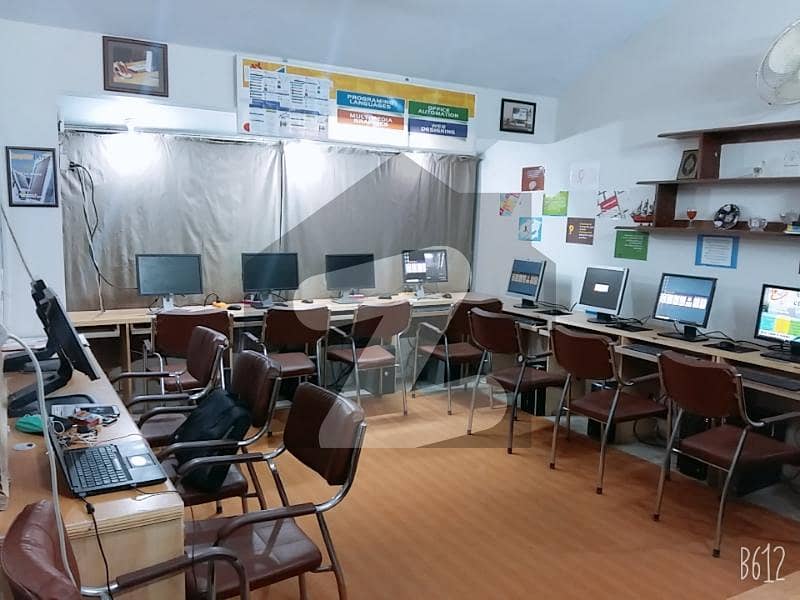 Office 1st Floor Office For Rent With Washroom Kitchen Separate Gate. GulistaneJauhar Block