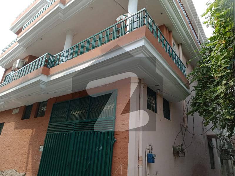 7 MARLA CORNER TRIPLE STOReY HOUSE QAZI TOWN SABZAZAR Rasool Park