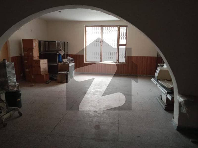 2 Kanal Double Storey Old Corner House Facing 50 Foot Road Azam Gardens