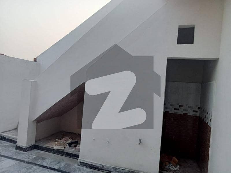 2.5 Marla Beautiful Location House In Sitara Colony(1.5 Storey) Sitara