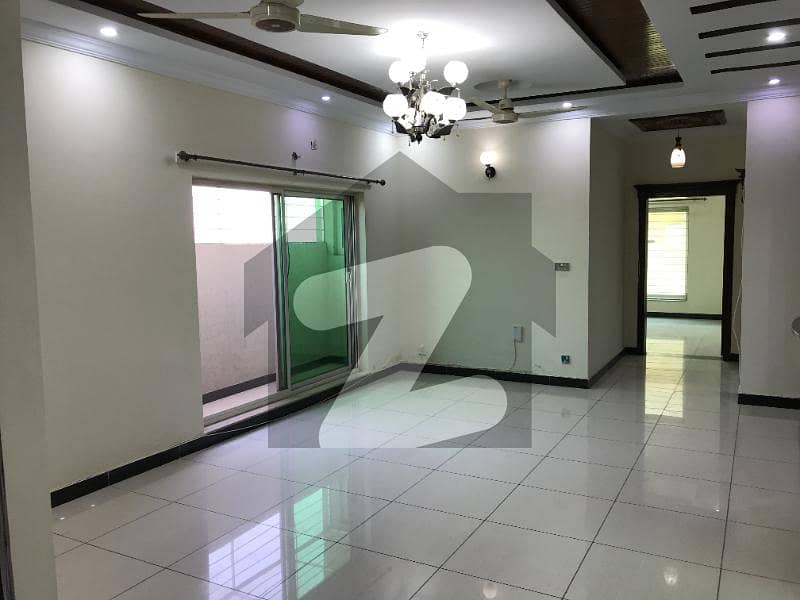 10 Marla Full House Available For Rent Bahria Town Phase 3, Bahria Town