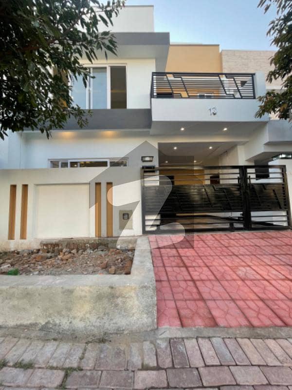 5 Marla Murree Hills Facing House For Sale Bahria Enclave Sector N