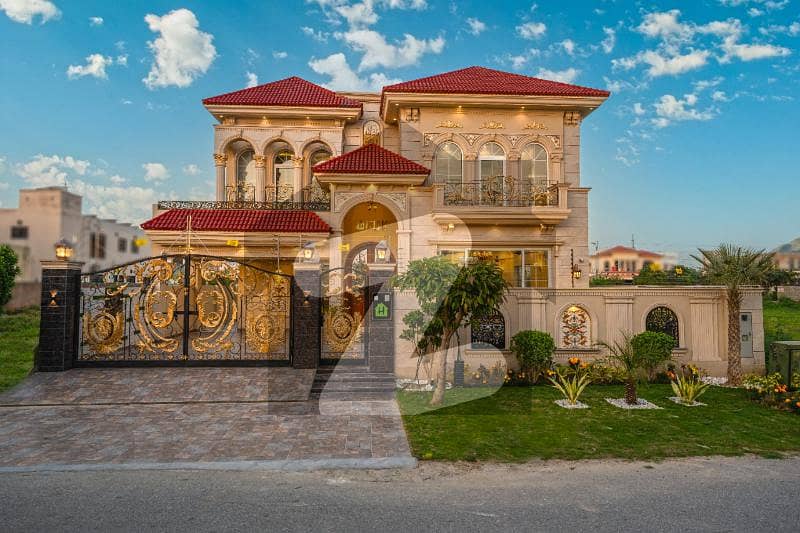 Beautiful Designed Near To Park 1 Kanal Spanish House In Dha Phase 6