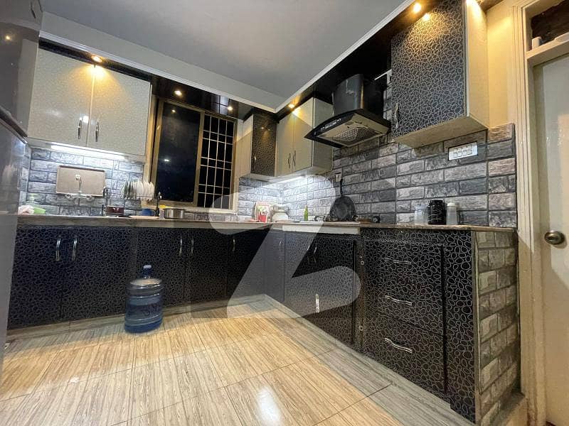 200 Yards 1 Unit Ideal Bungalow Rufi Green Land Near Abul Asfahani Road