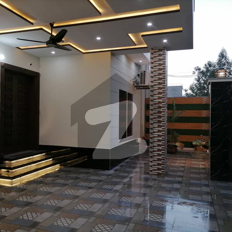 To sale You Can Find Spacious House In Royal Palm City Sahiwal Royal