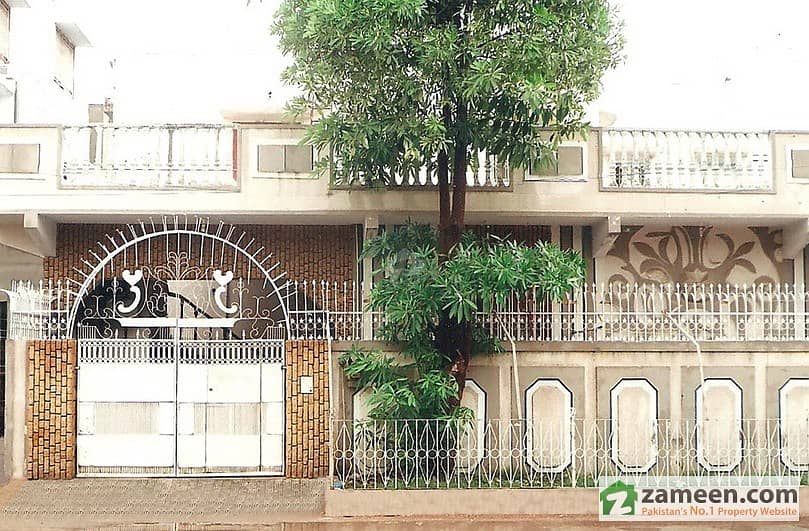 Four Beds Corner House 240 square Yards for Sale GulshaneIqbal