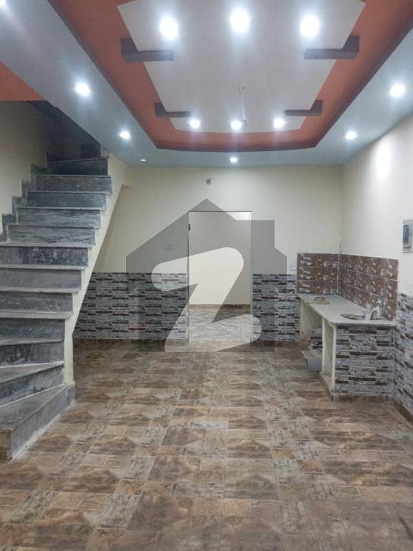 House 2.5 Marla Triple Story Karim Park, Lahore ID42035493