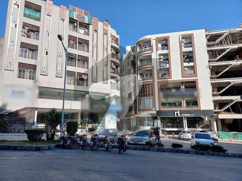 Ideal Prime Location 1000 Square Feet Flat Available In Bahria Town