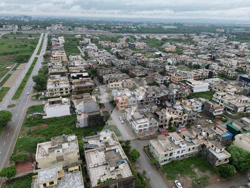 St No 804, Double Road Good Location Residential Plot 40 X 80 For Sale