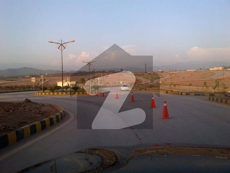 Park Enclave Main Markaz 150ft Road 2 Kanal Plot Park Enclave 2, Park