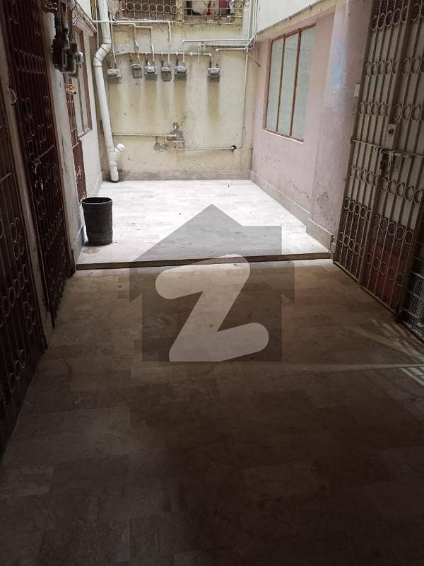 Gulshaneiqbal Block 2 Maintained Road Side Flat 3rd Floor Gulshane