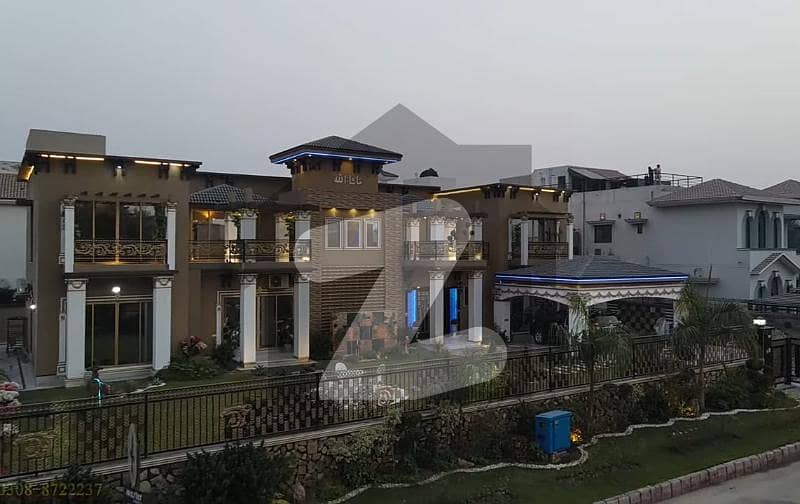 2 Kanal Full Furnished Next To Corner & Park Luxury Bungalow For Sale