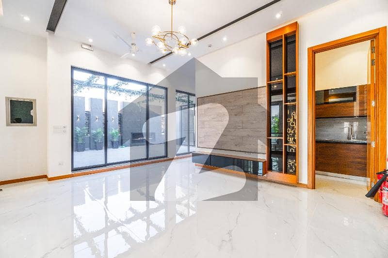 Modern Designed with Home Theater 1 Kanal House for Sale in Phase 6 DHA