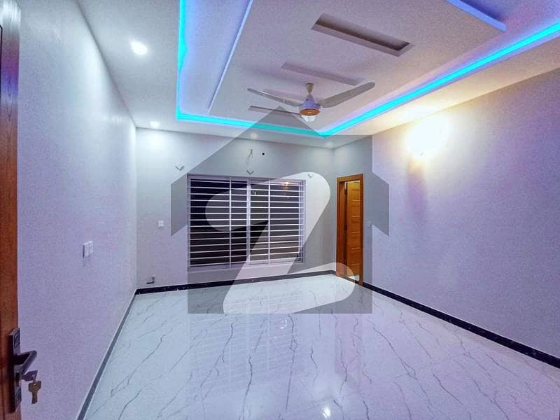 14 Marla Brand New House For Rent 5 Bedrooms With Attach 7 Bathrooms