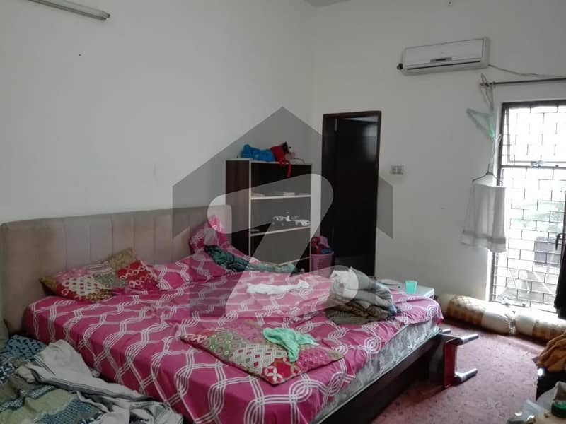 Centrally Located House For rent In Allama Iqbal Town Kashmir Block