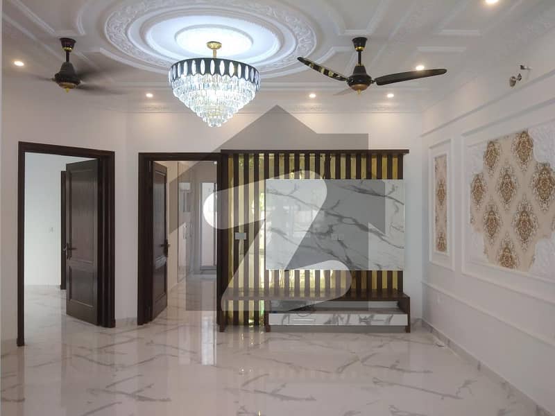 Buy your ideal 10 Marla House in a prime location of Lahore Paragon