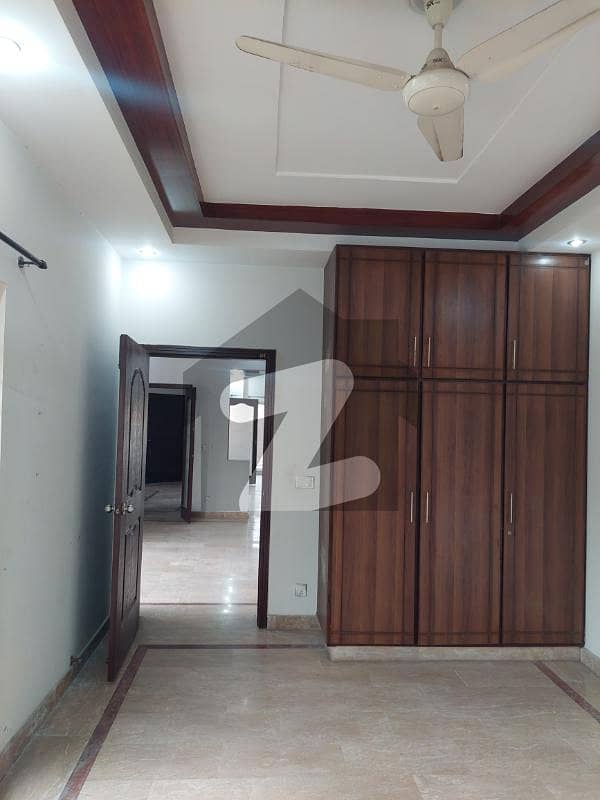 10 Marla Well Maintained Slightly Used House For Sale In Imperial Homes