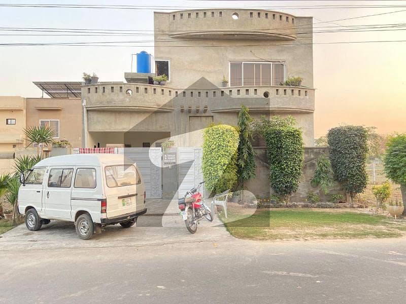 10 Marla 1.5 Storey House Available For Sale In Central Park Housing