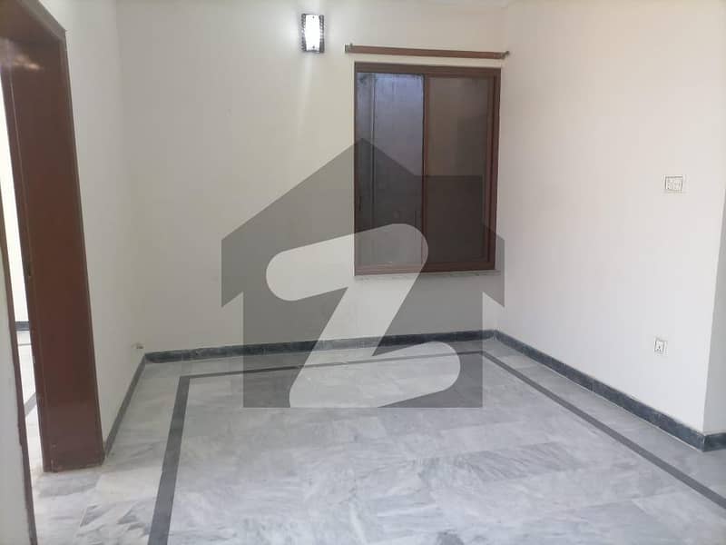 Prime Location In Haji Chowk 5 Marla House For sale Haji Chowk