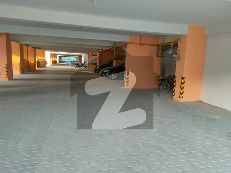 1700 Square Feet Flat Is Available For sale Sanober Twin Tower, Saadi
