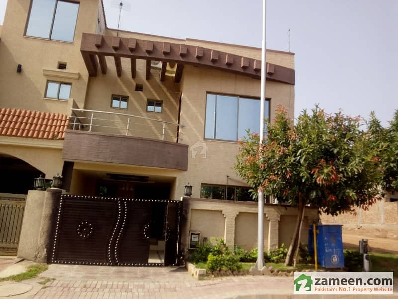 Main Boulevard 5 Marla Double Storey House Available For Rent In Ali