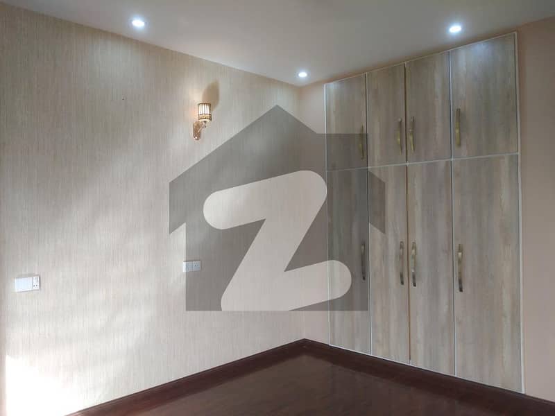 Rent Your Ideal Flat In Paragon City's Top Location Paragon City, Lahore ID43172908