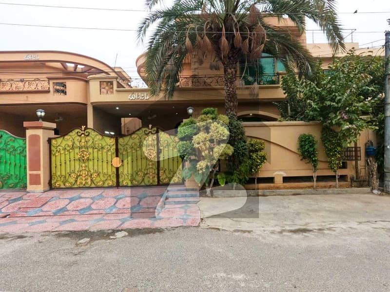 10 Marla House for sale in punjab society. Punjab Coop Housing Society
