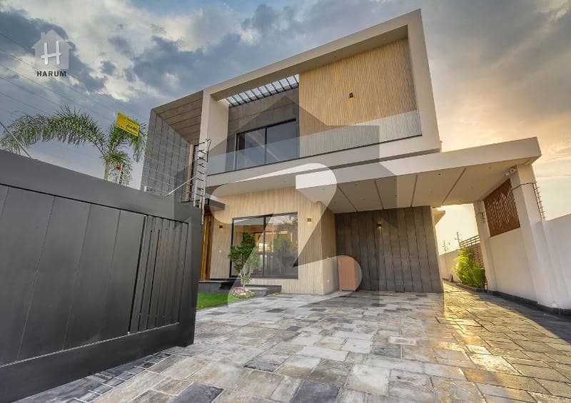 Elegant 1 Kanal Most Beautiful Design Bungalow For Sale At Prime