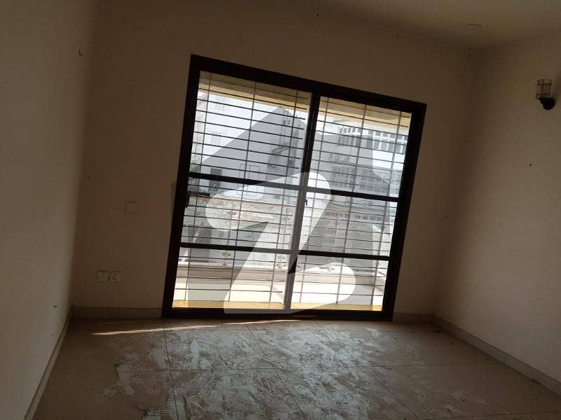 250 Yard Luxury Town House On Sale Clifton Block 5, Clifton, Karachi