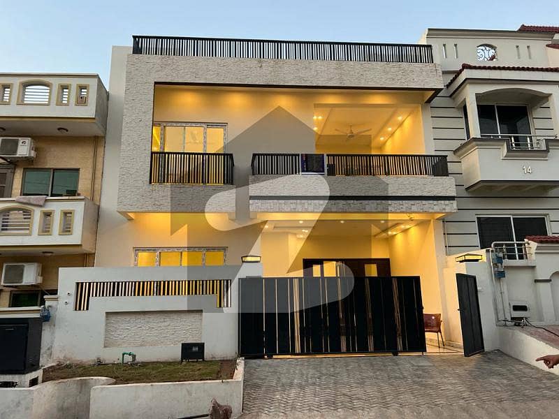 Brand new 30x60 Luxury House for sale in g. 13 Islamabad G13