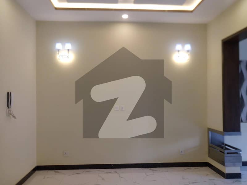 Get An Attractive Flat In Paragon City Under Paragon City, Lahore