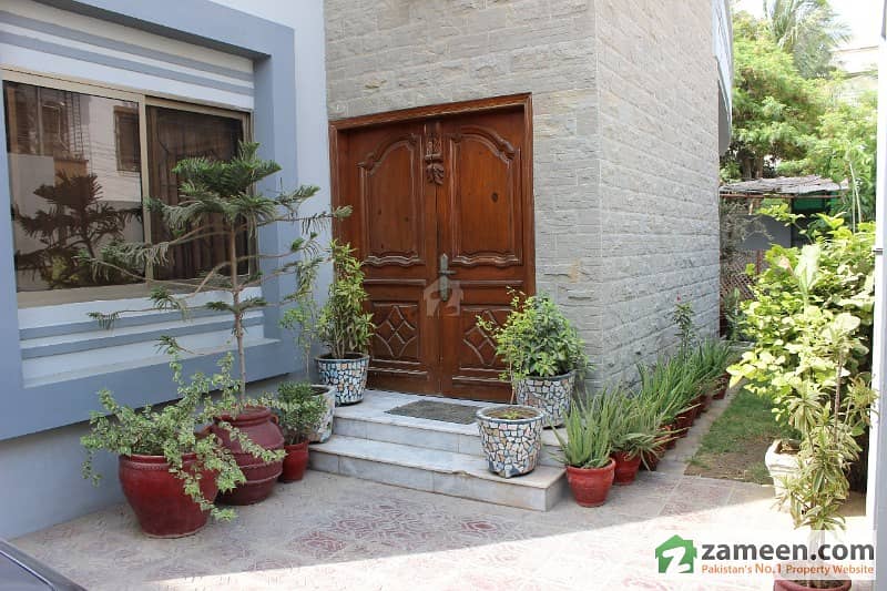 Corner House For Sale GulistaneJauhar Block 12, GulistaneJauhar