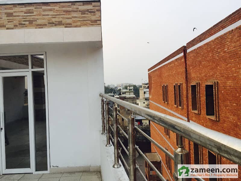 2 Bedroom Furnished Luxury Apartment For Rent Lawrence Road, Lahore