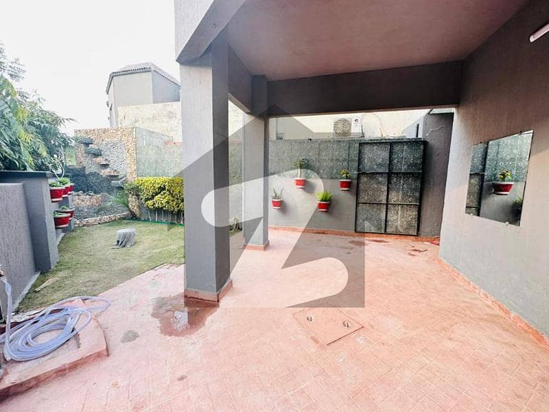 Paragon City 8 Marla Corner Lavish House For Sale Paragon City