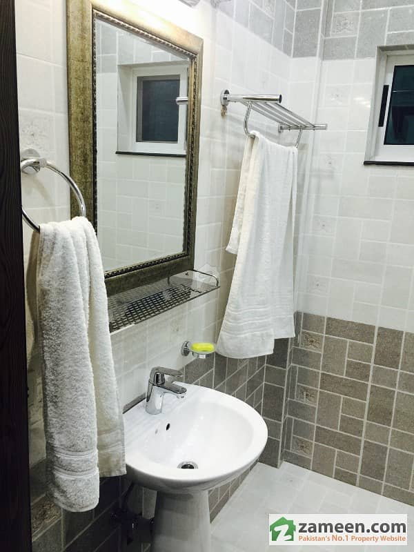 Apartment For Rent In Hotel Mall Road, Lahore ID2612473