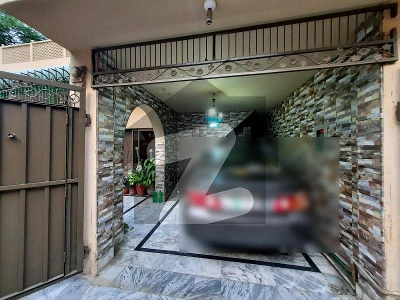 Farooq Colony House For sale Sized 7.25 Marla Farooq Colony, Lahore