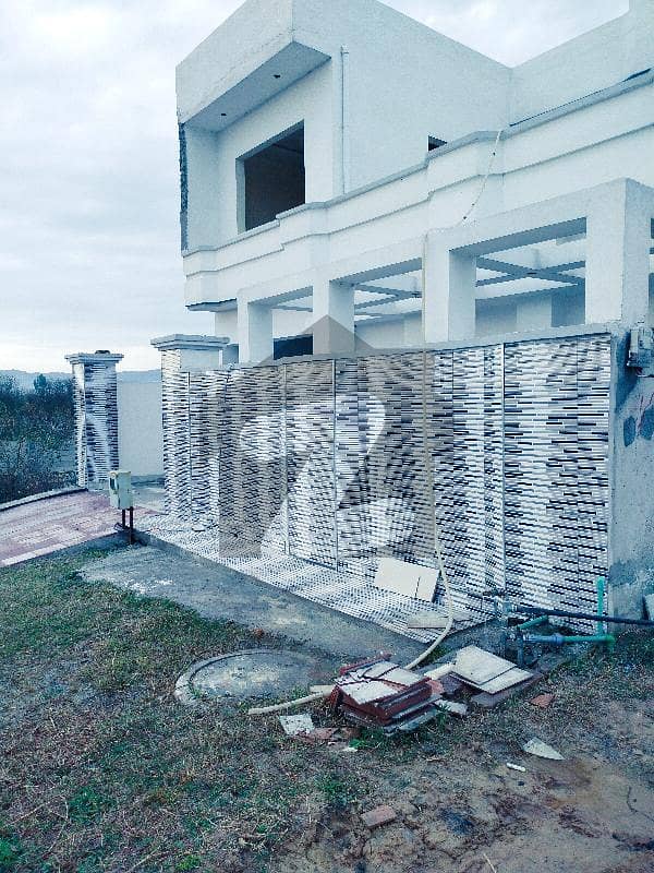 Awt 2nd To Mdr House Available For Sale. AWT Block C, AWT, D18