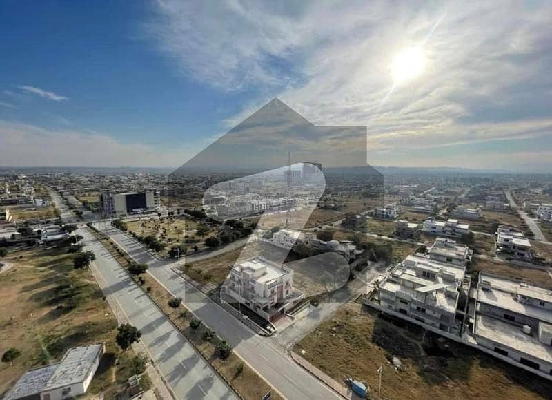 Main Double Road Corner Plot With Extra Land In Multi Residencia Multi