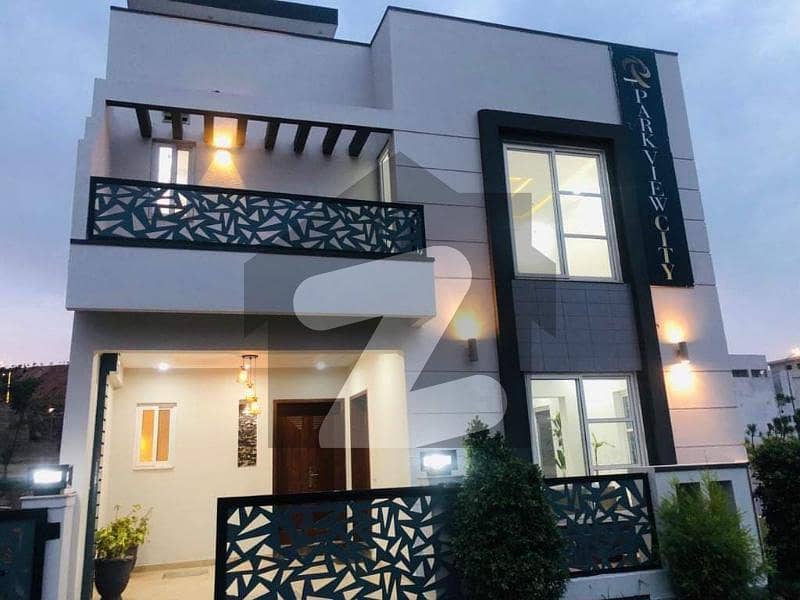 House For Sale 1 KANAL On Cash And 1 year easy Installment Park View