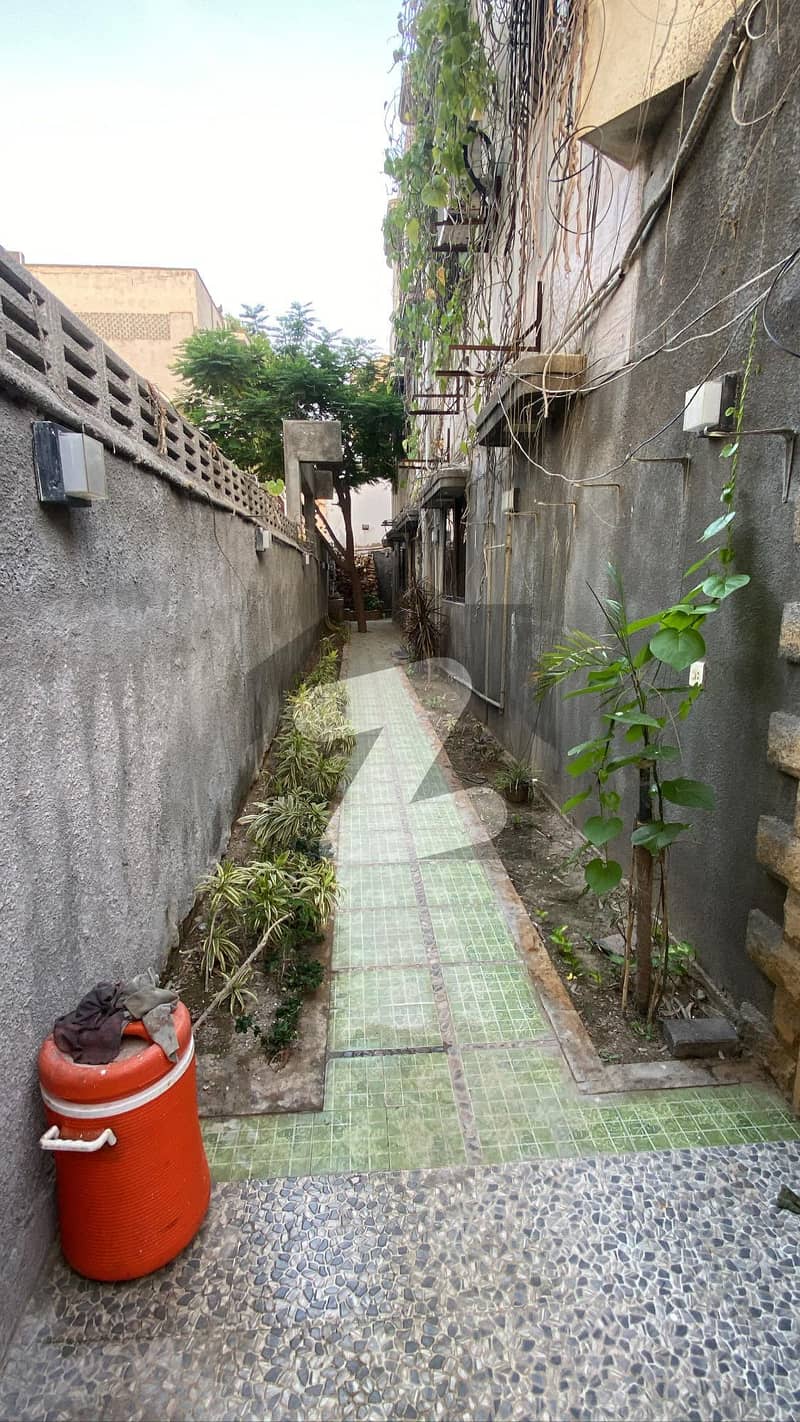 300 Sq Yard House For Rent Clifton Block 2, Clifton, Karachi